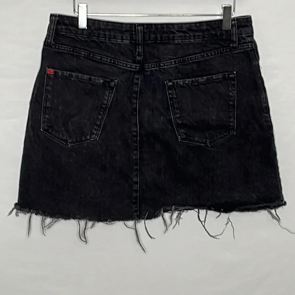 BDG Exposed Button Fly Raw Hem Distressed Black Denim Skirt - Size Large - Picture 3 of 5